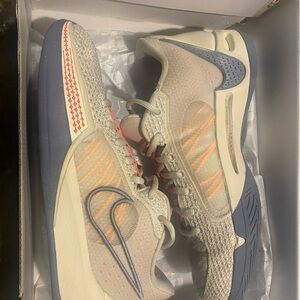 Sabrina 1 Nike Basketball Shoes size 9.5. Comes with box. Only worn on the court